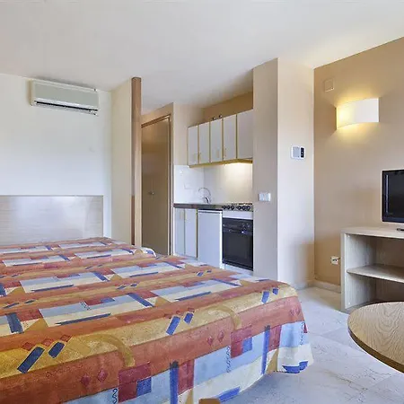 فندق Da Vinci 4*
